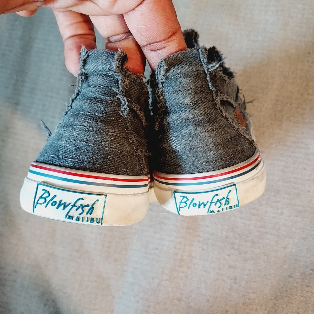 Blowfish Malibu Women's slip-on Distressed sneakers Sz-10 - Picture 4 of 6